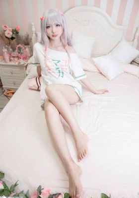 欧美吻胸抓胸激烈视频床吻戏-国语正片免费观看字幕