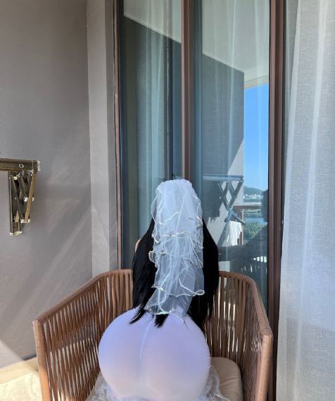 天天摸夜夜添添到高潮水-双语中字不卡在线观看