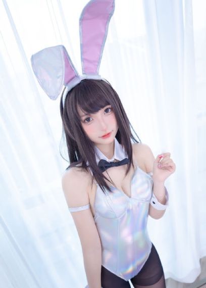 丝袜麻麻在办公室被调教-正版国语迅雷下载