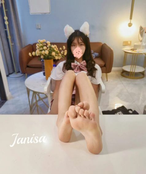 日韩美女大地影院直播-标清高清在线观看