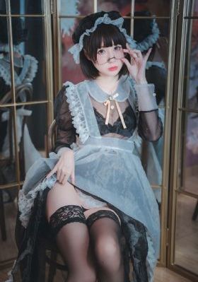 少妇dj裸体热舞慢摇-迅雷电影日韩电影在线