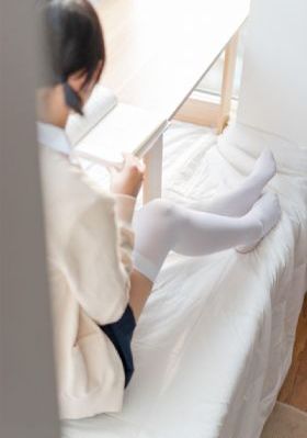 亚洲第一男女AV天堂-无删减英文版字幕