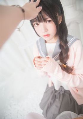 美女脱了内裤张开腿亲吻男生-不卡美剧国语版高清