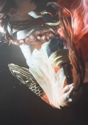 国产白嫩精品-神马国产在线视频