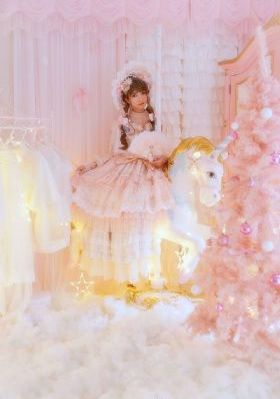 亚洲美女生活片-热映国产在线观看